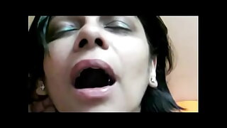 Indian Aunty sari