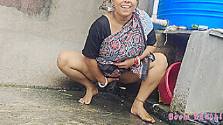 New Wife Standing Pee Outdoor