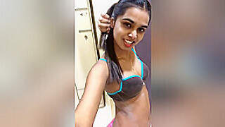 Today Exclusive- Cute Tamil Girl Record Her Nude Selfie 1