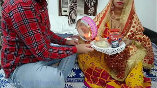 After breaking the fast on Karva Chauth, husband and wife'_s chudai.