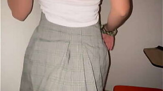Colegiala Mexicana DANDO SENTONES en el SALON!! Estudiantes NO se AGUANTARON LAS GANAS! Chupando VERGA y SENTONES en la ESCUELA! Colegiala Mexicana en HD!